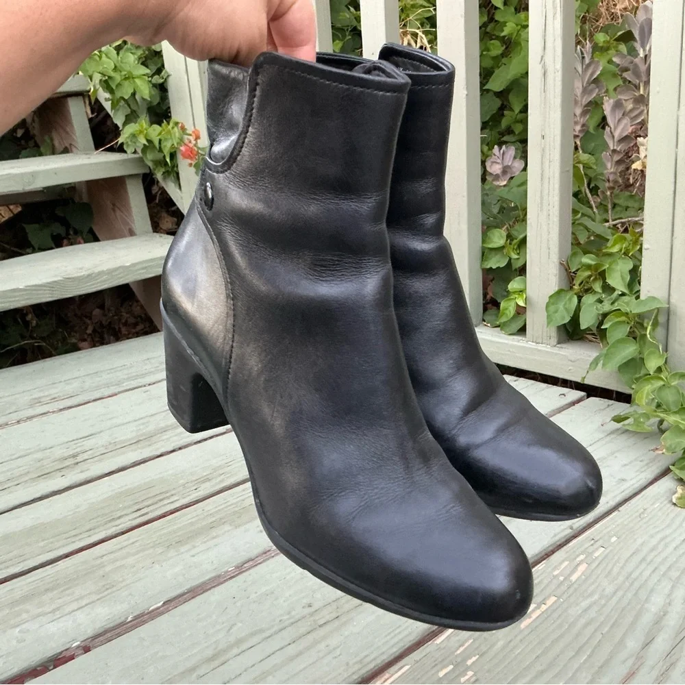 Clarks Lucette Jewel Dark Brown Leather Ankle Boots Women 8